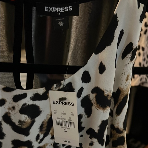 Express Top - Picture 4 of 4